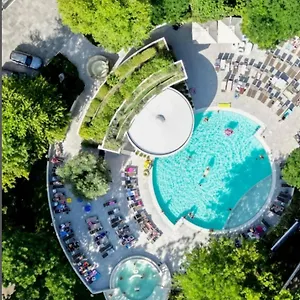 Serenissima Apartahotel